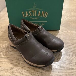 Eastland Women's Baylee Brown Leather Slip On Clog Size 7